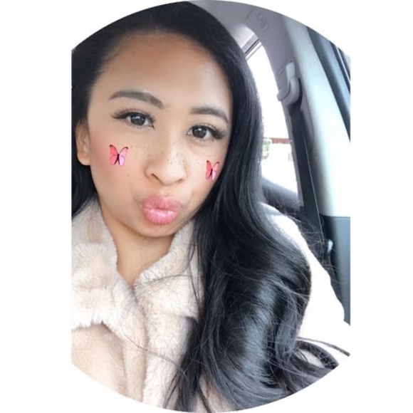 Meet your Posher, Faye - Picture 1 of 1